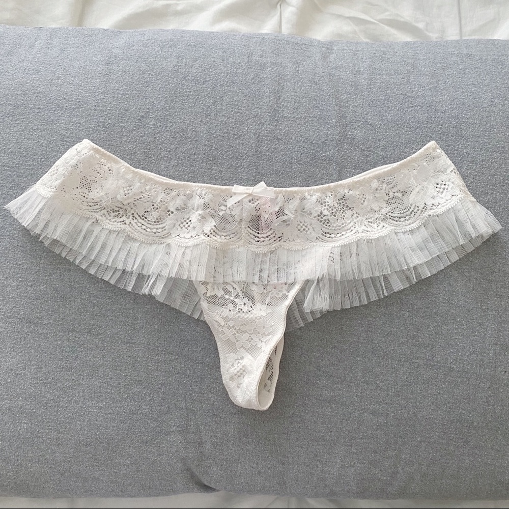 NWT Victoria’s Secret Dream Angels Wide Side Thong